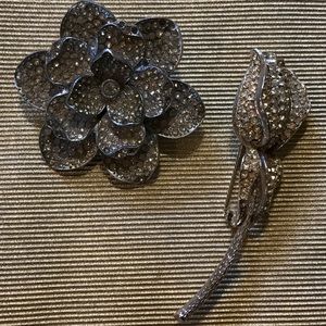 Vintage rhinestone brooches pair